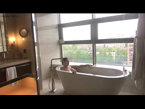 ❤️ Foshnjë e jashtëzakonshme që tund me pasion pidhin e saj në banjë Video e ndyrë  në pornografi sq.yh9n.top ﹏