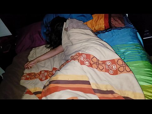 ❤️ Njërku qorton njerkën e tij të re ndërsa ajo fle. Video e ndyrë  në pornografi sq.yh9n.top ﹏